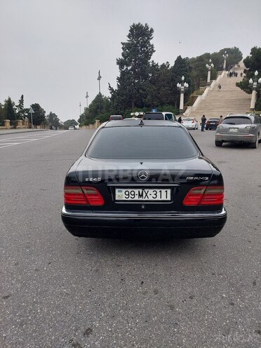 Mercedes E 240 1997, 194,000 km - 2.4 l - Bakı