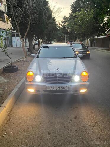 Mercedes E 270 2001, 441,582 km - 2.7 l - Bakı