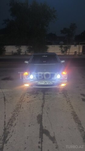 Mercedes E 270 2001, 441,582 km - 2.7 l - Bakı
