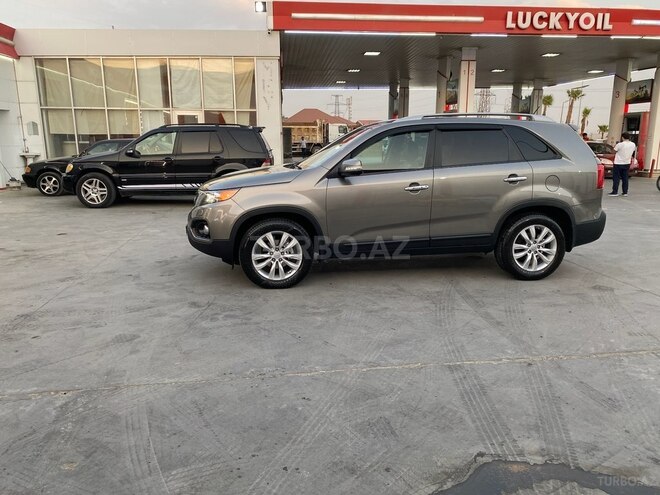Kia Sorento 2011, 278,000 km - 2.0 l - Bakı