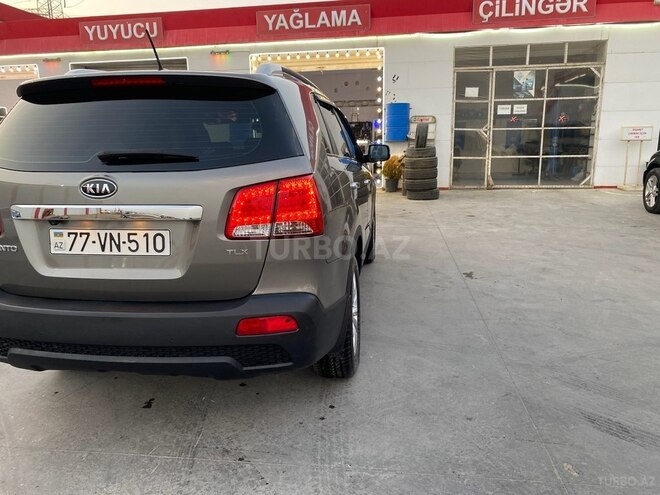 Kia Sorento 2011, 278,000 km - 2.0 l - Bakı