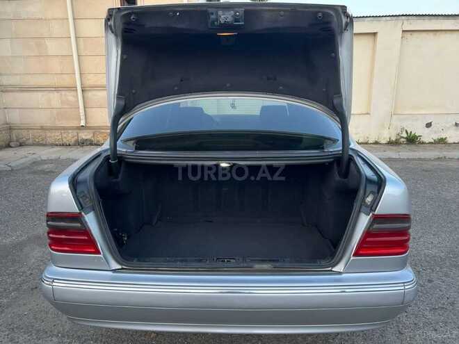Mercedes E 270 2000, 660,000 km - 2.7 l - Xudat