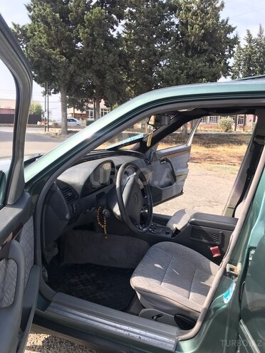 Mercedes C 200 1994, 484,600 km - 2.0 l - Masallı