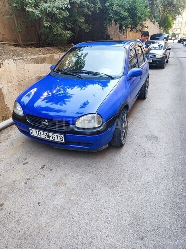 Opel Corsa 1996, 218,000 km - 1.4 l - Bakı