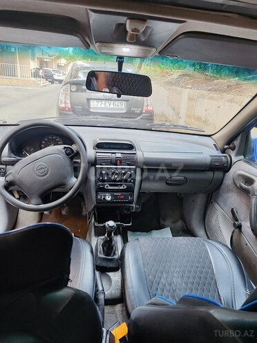 Opel Corsa 1996, 218,000 km - 1.4 l - Bakı
