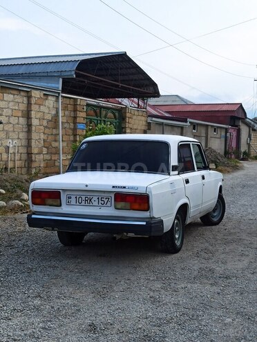 LADA (VAZ) 2107 2006, 30,346 km - 1.6 l - Şabran