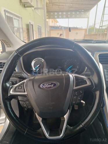 Ford Fusion (North America) 2013, 182,266 km - 1.6 l - Neftçala