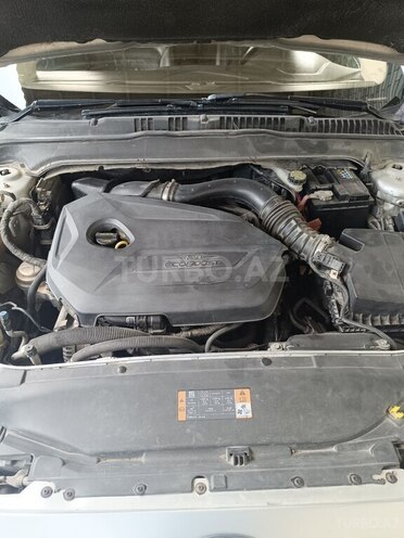 Ford Fusion (North America) 2013, 182,266 km - 1.6 l - Neftçala