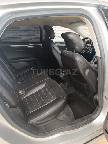 Ford Fusion (North America) 2013, 182,266 km - 1.6 l - Neftçala