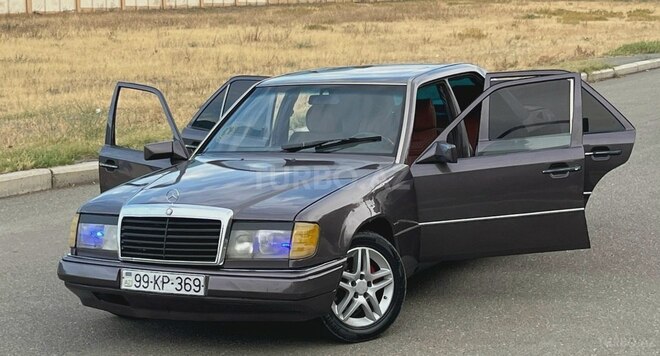 Mercedes E 230 1995, 24,254 km - 2.3 l - Gəncə