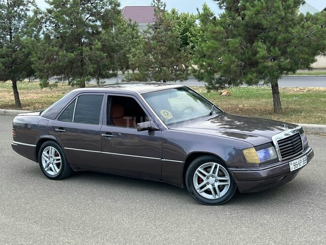 Mercedes E 230 1995, 24,254 km - 2.3 l - Gəncə