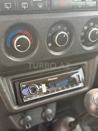 LADA (VAZ) Niva 2025, 6,890 km - 1.7 л - Bakı