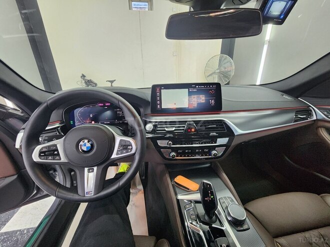 BMW 523 2022, 2,800 km - 2.0 l - Bakı