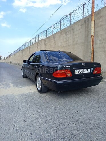 Mercedes E 240 1998, 435,000 km - 2.4 l - Bakı