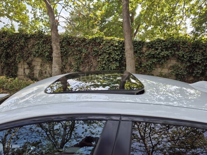 BMW 528 2013, 242,000 km - 2.0 l - Bakı