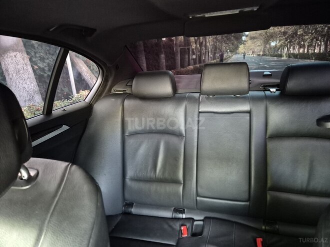 BMW 528 2013, 242,000 km - 2.0 l - Bakı