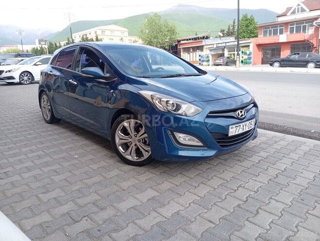 Hyundai i30 2014, 247,000 km - 1.6 l - Şəki