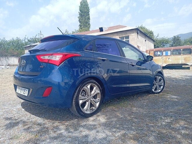 Hyundai i30 2014, 247,000 km - 1.6 l - Şəki
