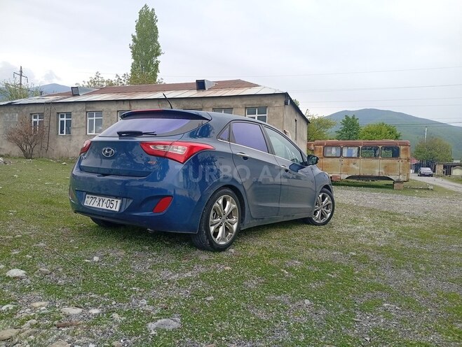 Hyundai i30 2014, 247,000 km - 1.6 l - Şəki