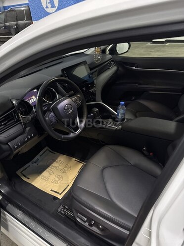 Toyota Camry 2023, 26,500 km - 2.5 л - Bakı