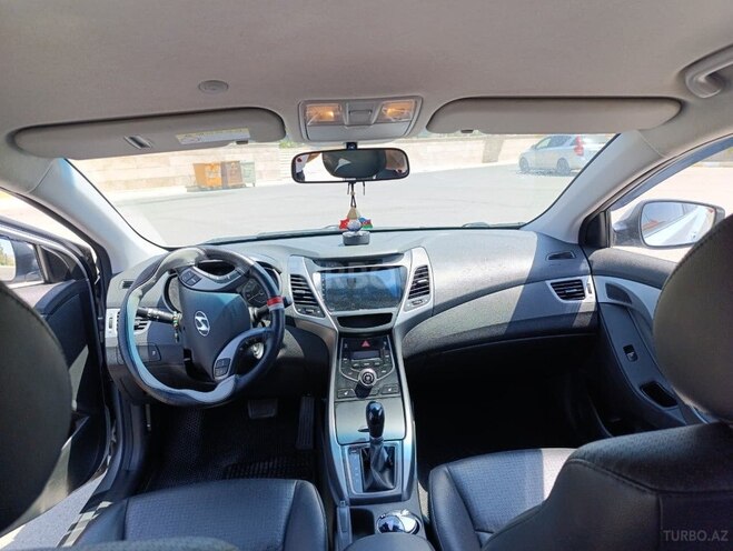 Hyundai Avante 2015, 116,000 km - 1.6 л - Naxçıvan