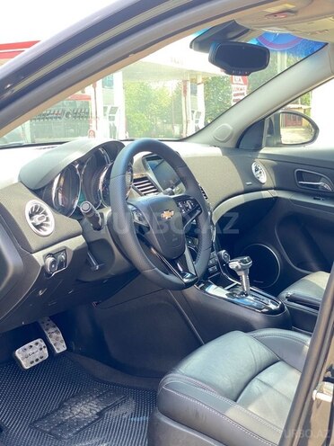 Chevrolet Cruze 2011, 328,590 km - 1.4 l - Lənkəran