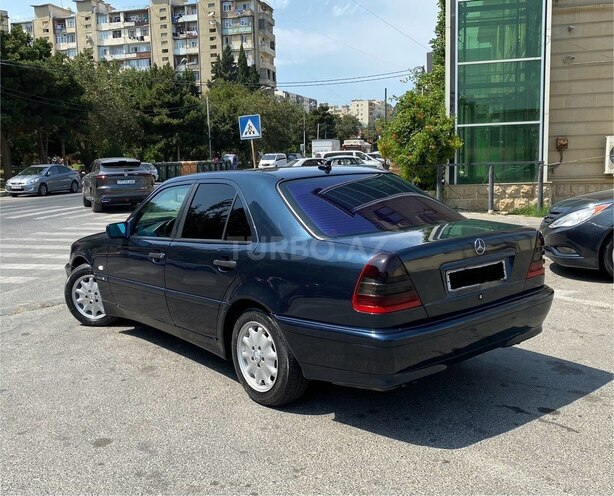 Mercedes C 220 d 1999, 387,000 km - 2.2 л - Bakı