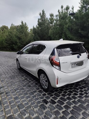 Toyota Aqua 2017, 132,898 km - 1.5 l - Bakı