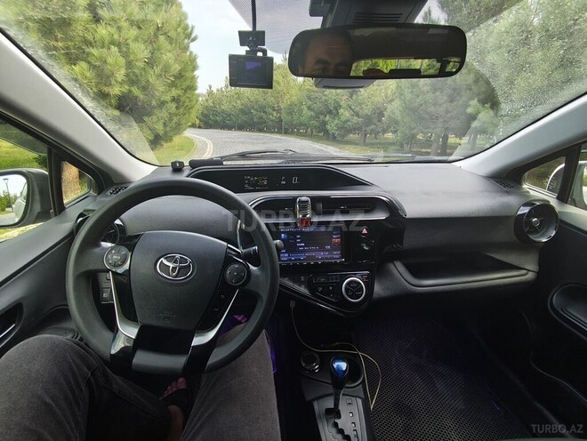 Toyota Aqua 2017, 132,898 km - 1.5 l - Bakı