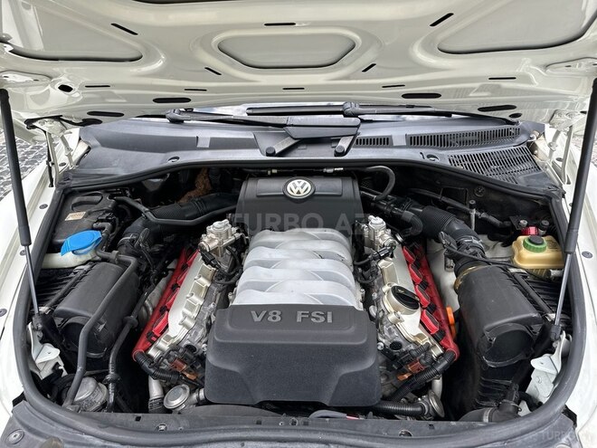 Volkswagen Touareg 2008, 185,100 km - 4.2 л - Bakı
