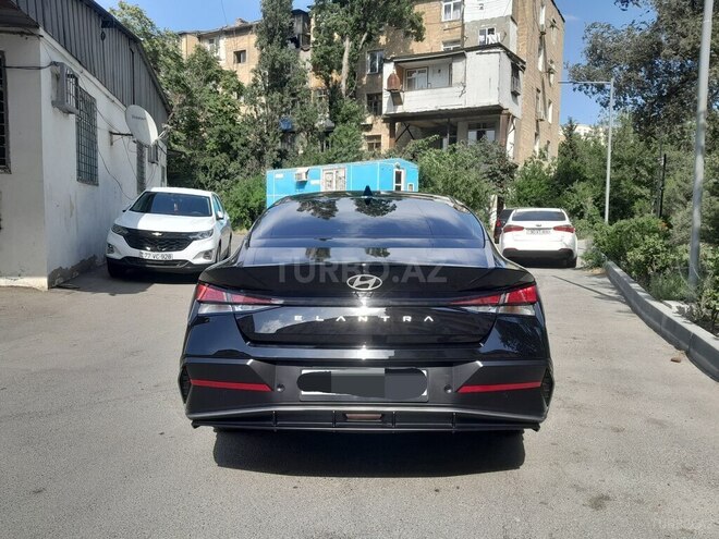 Hyundai Elantra 2025, 4,000 km - 1.5 л - Bakı