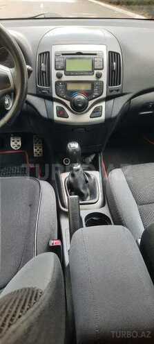 Hyundai i30 2010, 284,000 km - 1.6 l - Bakı
