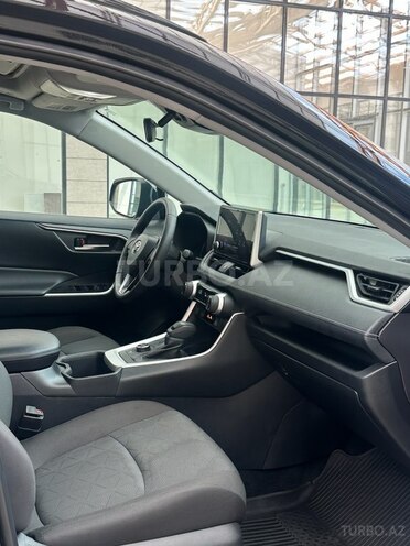 Toyota RAV4 2024, 10,200 km - 2.5 l - Bakı