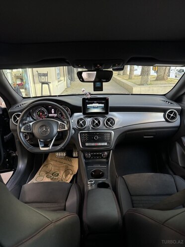 Mercedes CLA 220 2018, 900,500 km - 2.1 л - Bakı