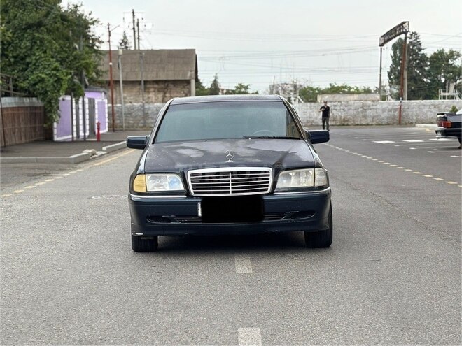 Mercedes C 240 1997, 438,000 km - 2.4 l - Xaçmaz