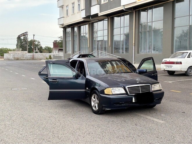 Mercedes C 240 1997, 438,000 km - 2.4 l - Xaçmaz