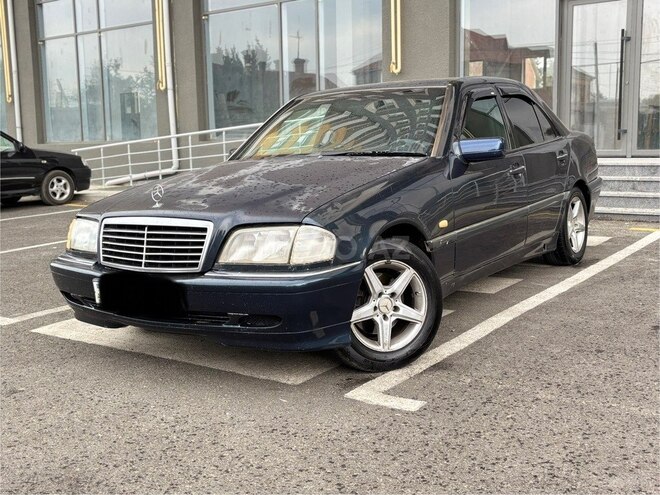 Mercedes C 240 1997, 438,000 km - 2.4 l - Xaçmaz