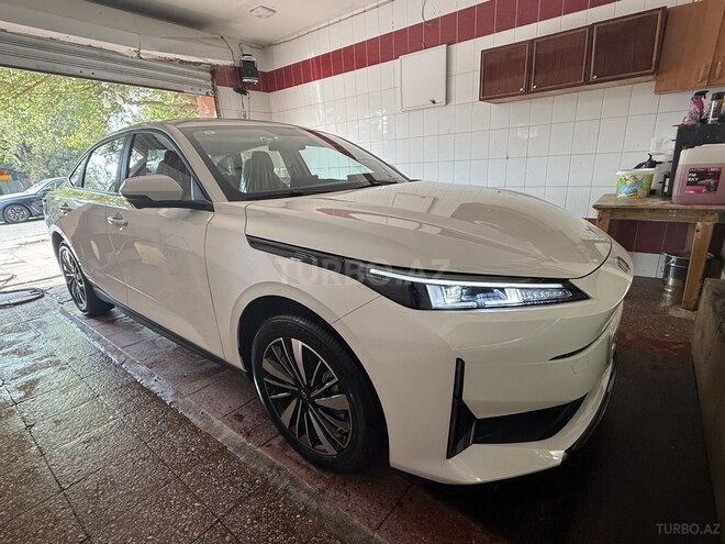 Changan Qiyuan A05 2025, 0 km - 1.5 л - Bakı