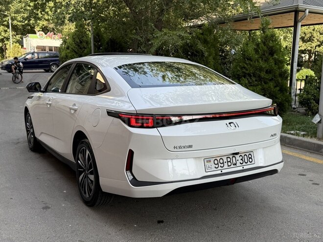 Changan Qiyuan A05 2025, 0 km - 1.5 л - Bakı