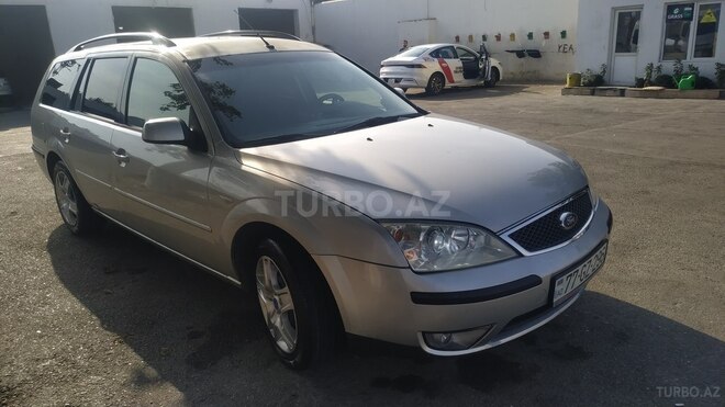 Ford Mondeo 2004, 260,000 km - 2.0 l - Bakı