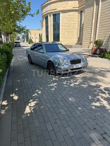 Mercedes E 270 2000, 341,000 km - 2.7 l - İmişli