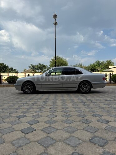 Mercedes E 270 2000, 341,000 km - 2.7 l - İmişli