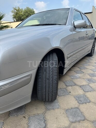 Mercedes E 270 2000, 341,000 km - 2.7 l - İmişli