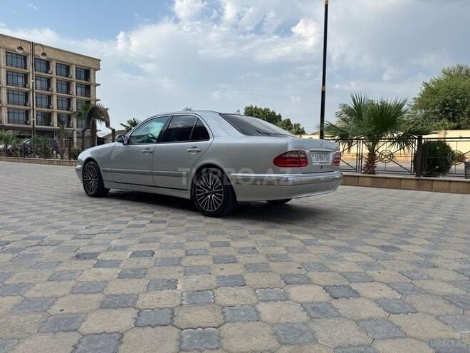 Mercedes E 270 2000, 341,000 km - 2.7 l - İmişli