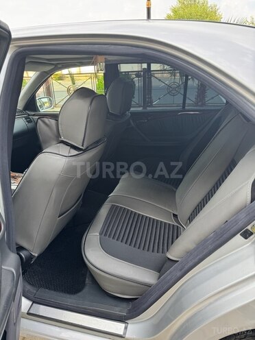 Mercedes E 270 2000, 341,000 km - 2.7 l - İmişli