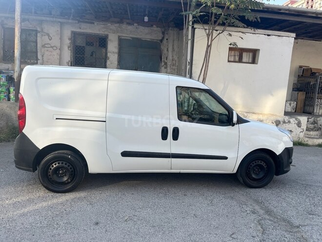 Fiat Doblo 2011, 113,337 km - 1.4 l - Bakı