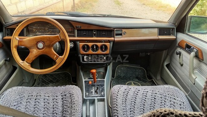 Mercedes 190 1990, 245,000 km - 2.0 l - Bərdə