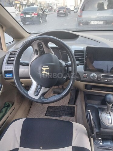 Honda Civic 2006, 200,000 km - 1.3 l - Bakı