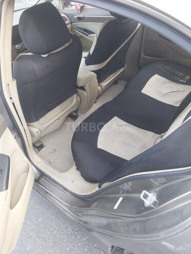 Honda Civic 2006, 200,000 km - 1.3 l - Bakı