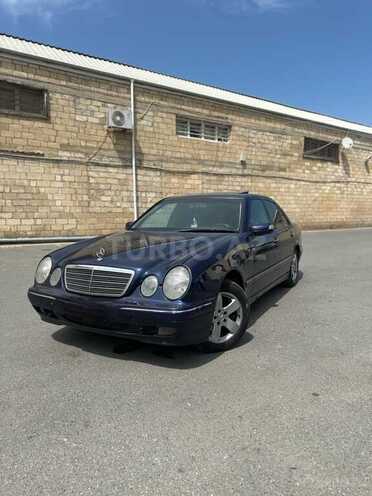 Mercedes E 240 1999, 470,000 km - 2.4 l - Göyçay